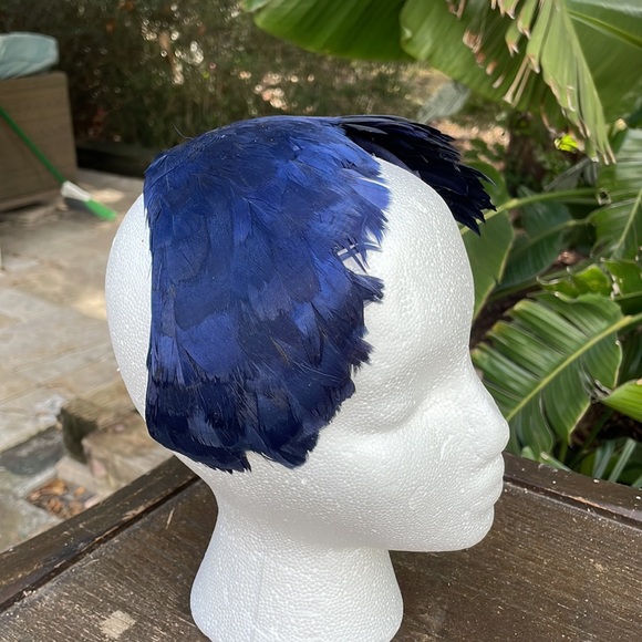 Vintage fitted feather hat - Picture 6 of 7